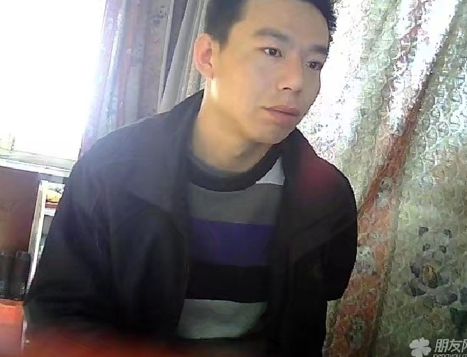 向钱奔跑的第一张照片--石家庄相亲服务中心