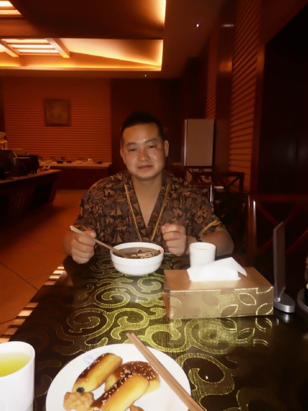 会飞的鱼的第一张照片--石家庄相亲服务中心