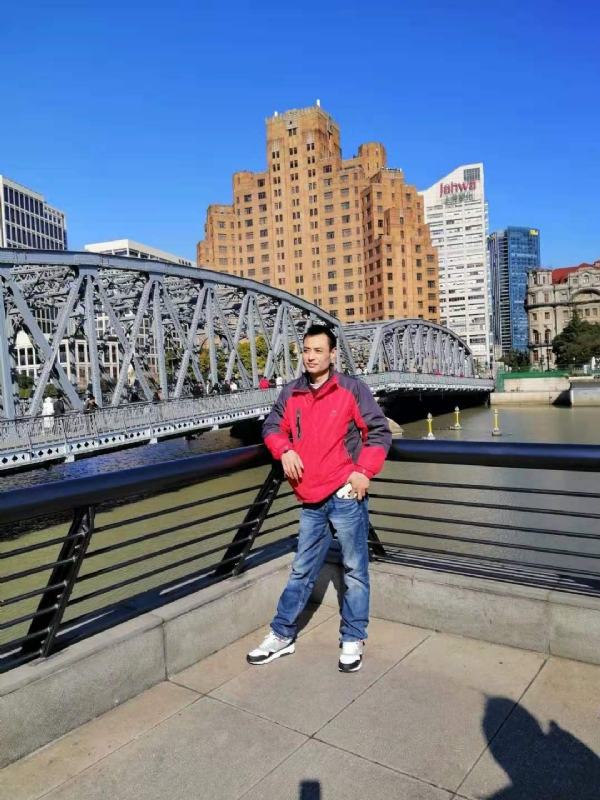 老乐的第一张照片--石家庄相亲服务中心