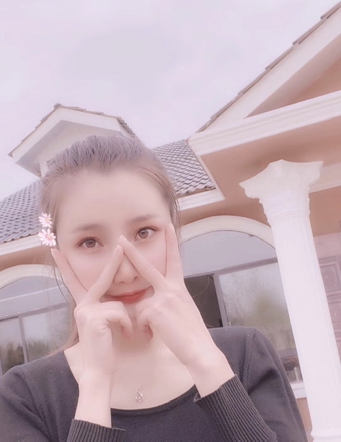 小媛的第一张照片--石家庄相亲服务中心