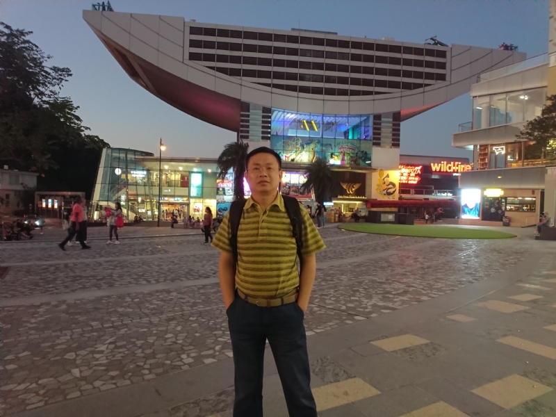 人间四月天的第一张照片--石家庄相亲服务中心