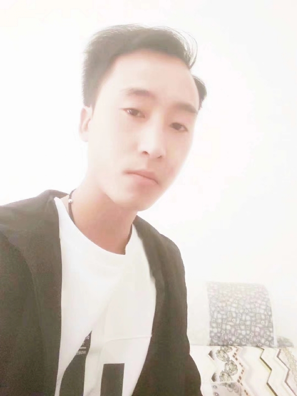 萧艺的第一张照片--石家庄相亲服务中心