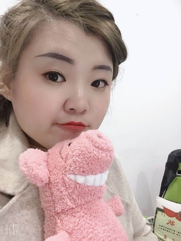 李娜的第一张照片--石家庄相亲服务中心