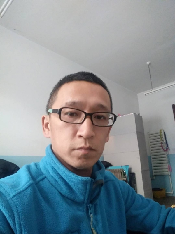 晓峰的第三张照片--石家庄相亲服务中心