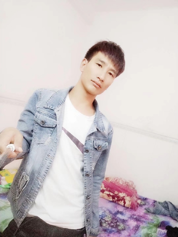 心好痛的第一张照片--石家庄相亲服务中心