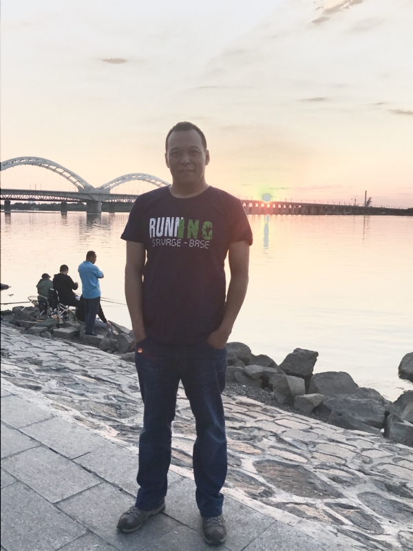 海天一色的第一张照片--石家庄相亲服务中心