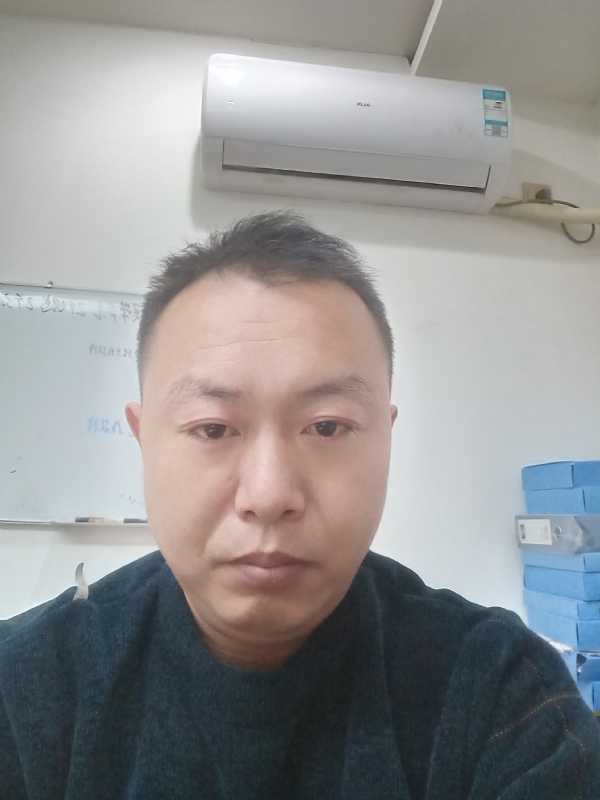 寻找另一半的第二张照片--石家庄相亲服务中心