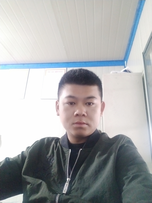 少校的第一张照片--石家庄相亲服务中心