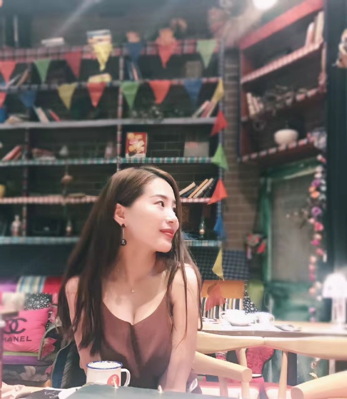 zoe的第二张照片--石家庄相亲服务中心