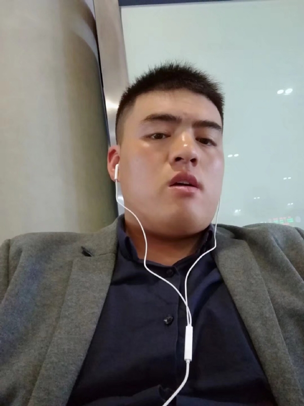 崩沙卡拉卡的第二张照片--石家庄相亲服务中心