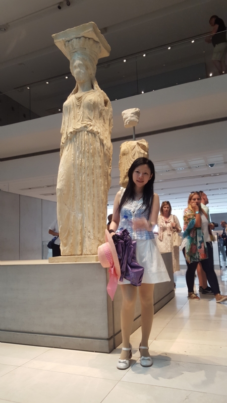 捻花微笑的第一张照片--石家庄相亲服务中心