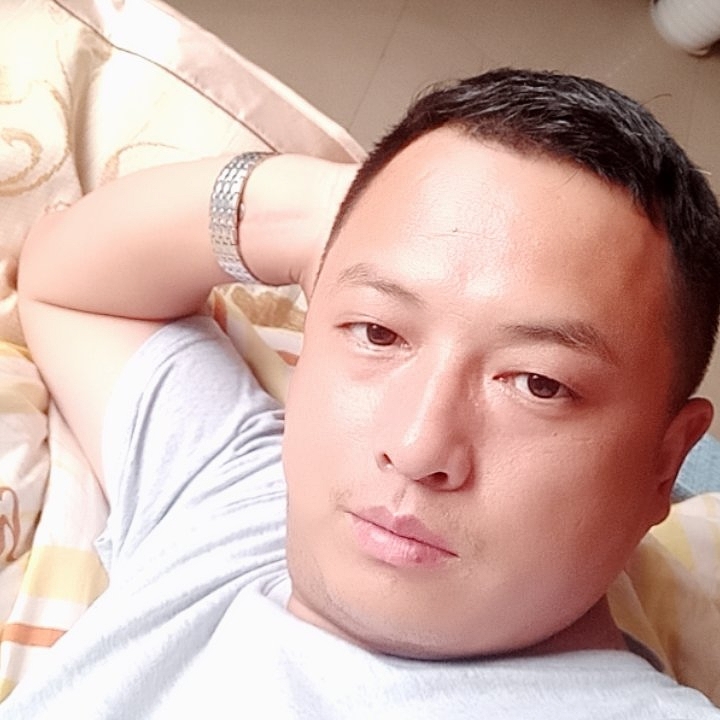 忘世情的第一张照片--石家庄相亲服务中心