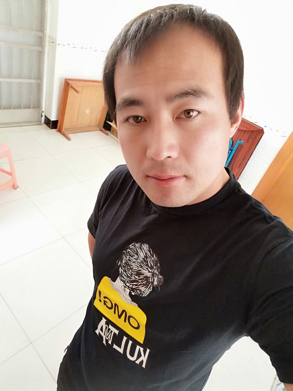 东海龙王的第二张照片--石家庄相亲服务中心