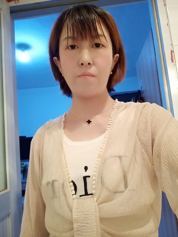 芬儿的第一张照片--石家庄相亲服务中心