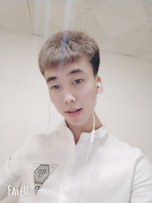 晚枫的第二张照片--石家庄相亲服务中心