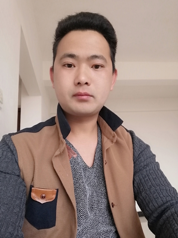 挖哥的第一张照片--石家庄相亲服务中心