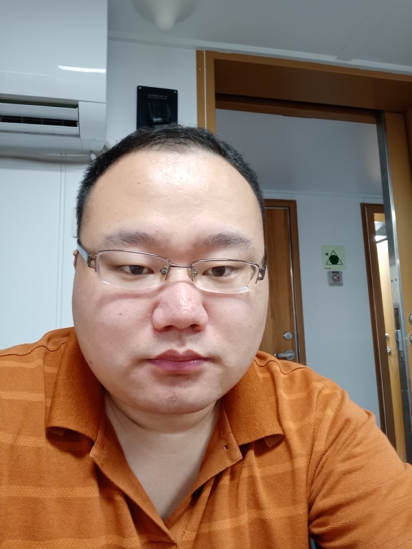 努力爱一次的第一张照片--石家庄相亲服务中心