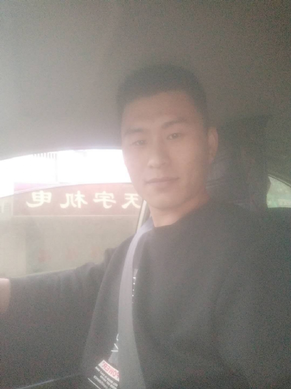 老鼠爱上猫的第一张照片--石家庄相亲服务中心