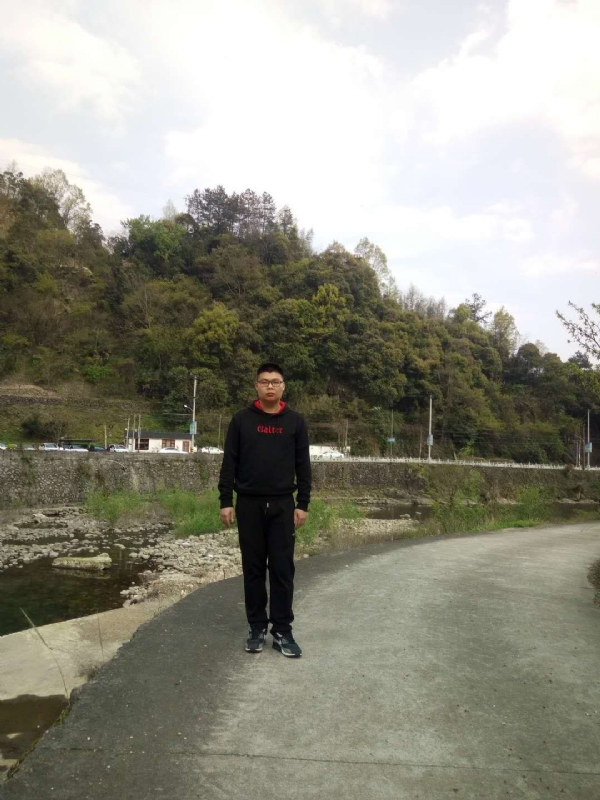 等着上钩的鱼的第一张照片--石家庄相亲服务中心