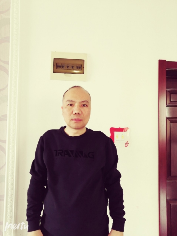 酒香四溢的第三张照片--石家庄相亲服务中心