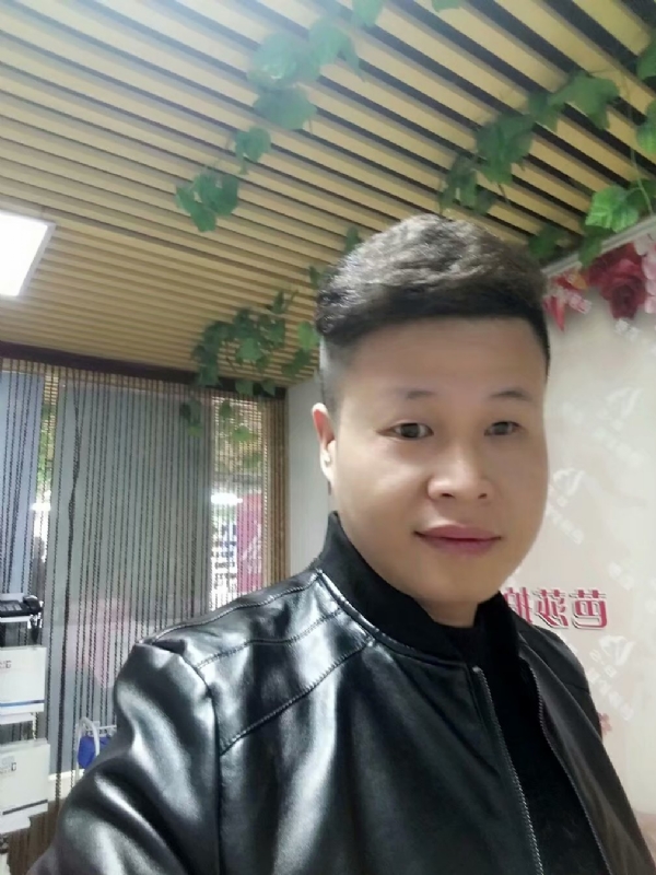 萧郎的第一张照片--石家庄相亲服务中心