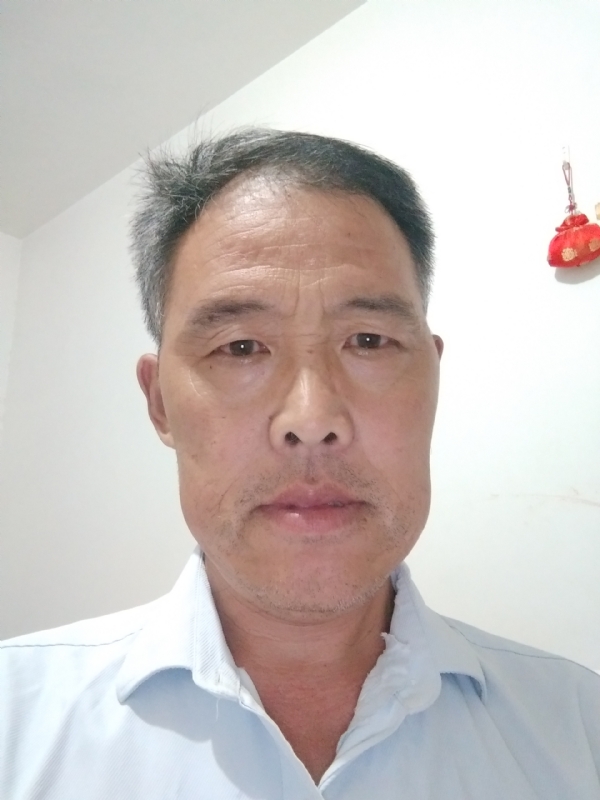 邹学辉的第三张照片--石家庄相亲服务中心