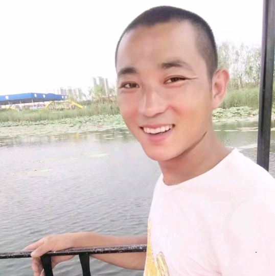 为你等候的第二张照片--石家庄相亲服务中心