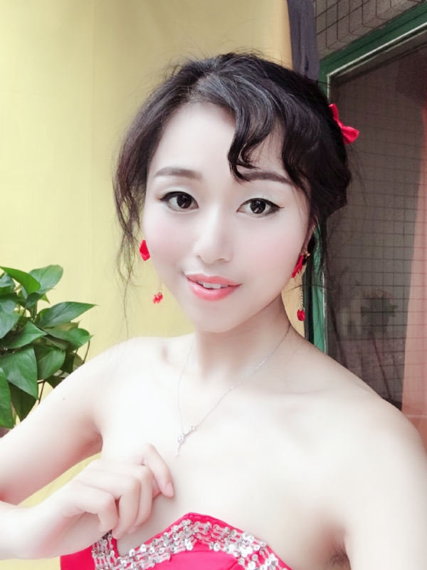 薇薇的第二张照片--石家庄相亲服务中心