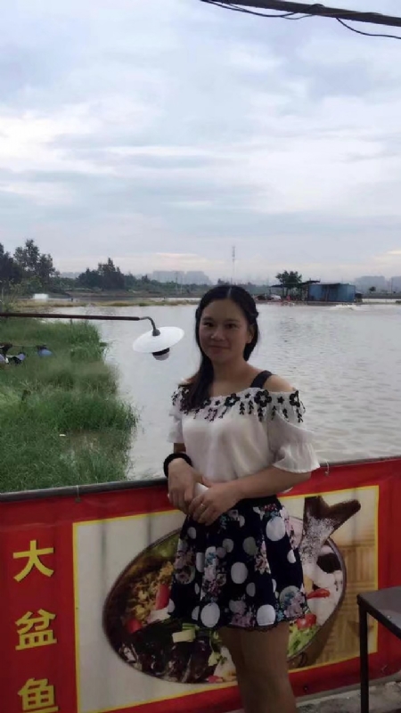 莹莹的第一张照片--石家庄相亲服务中心