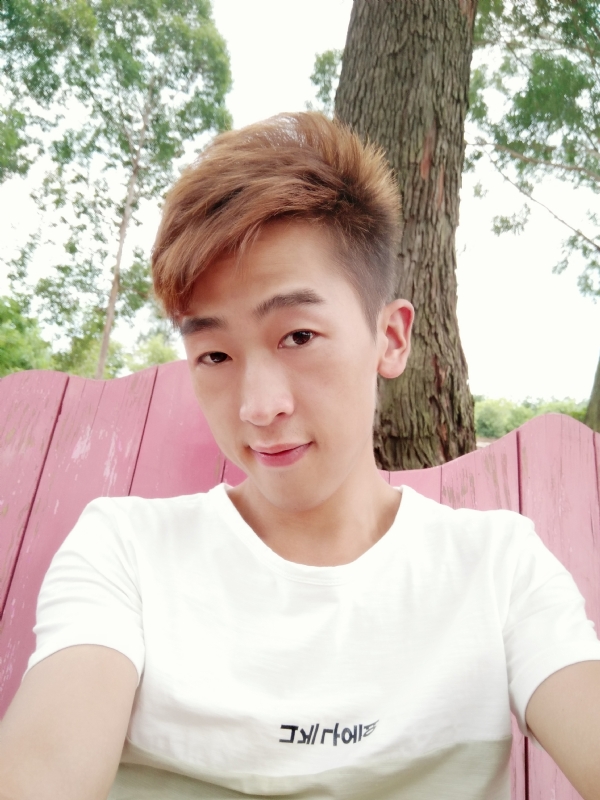 一觉睡到小时候的第二张照片--石家庄相亲服务中心