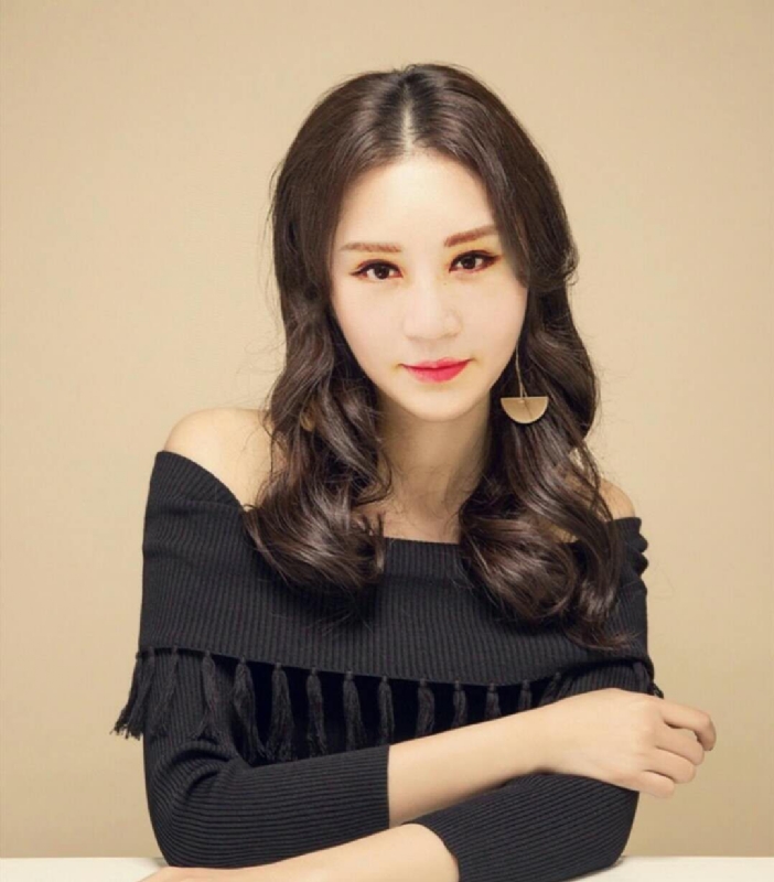 如梦的第一张照片--石家庄相亲服务中心