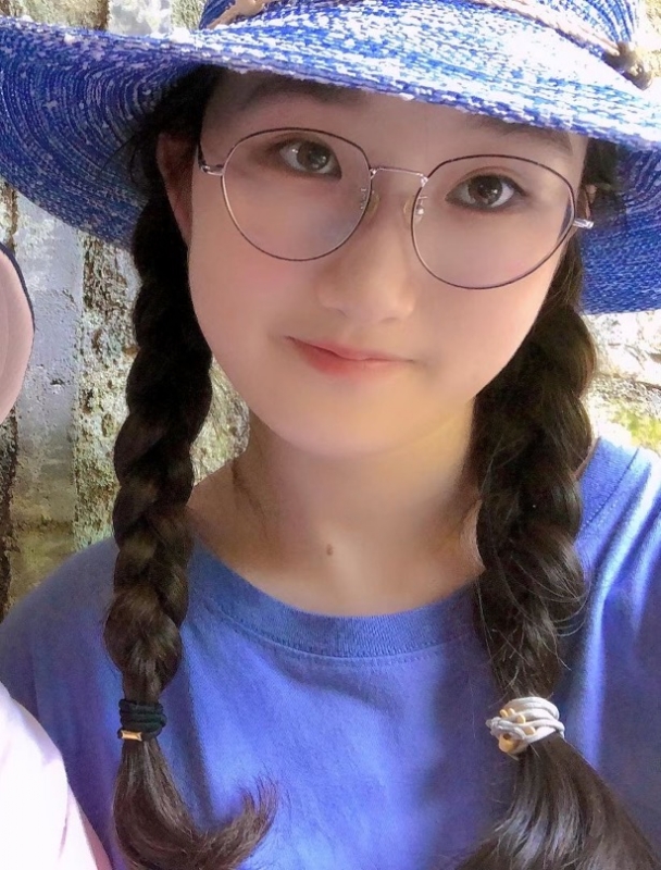 渴望爱情的第一张照片--石家庄相亲服务中心