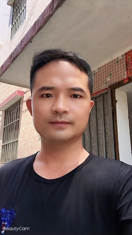 言飞的第二张照片--石家庄相亲服务中心