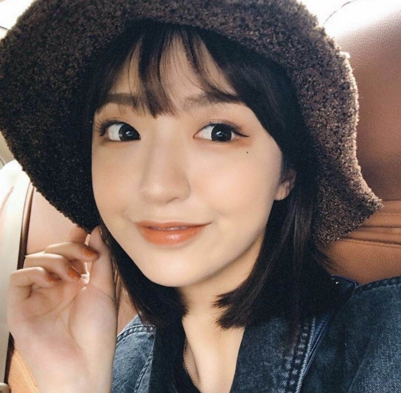 李雅容的第一张照片--石家庄相亲服务中心