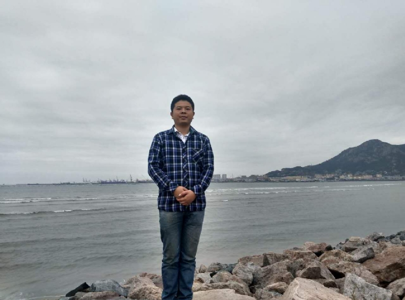 在奋斗的第二张照片--石家庄相亲服务中心