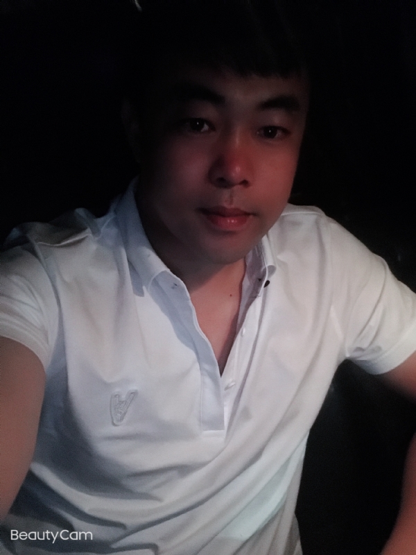 张苹果的第一张照片--石家庄相亲服务中心