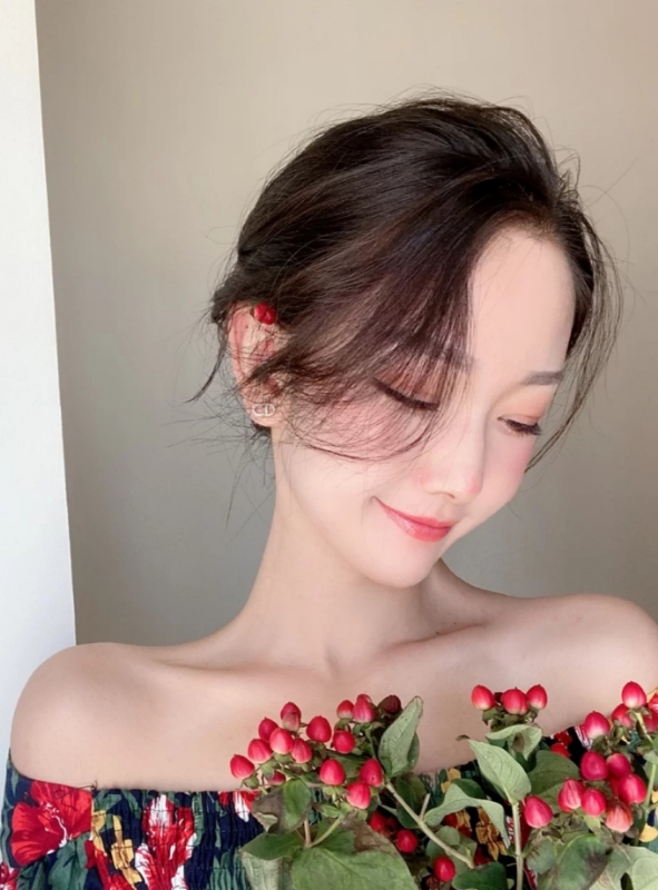 小诗vanessa的第二张照片--石家庄相亲服务中心