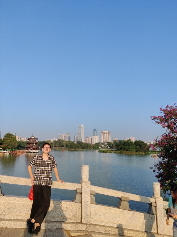 萍水相逢晏的第一张照片--石家庄相亲服务中心