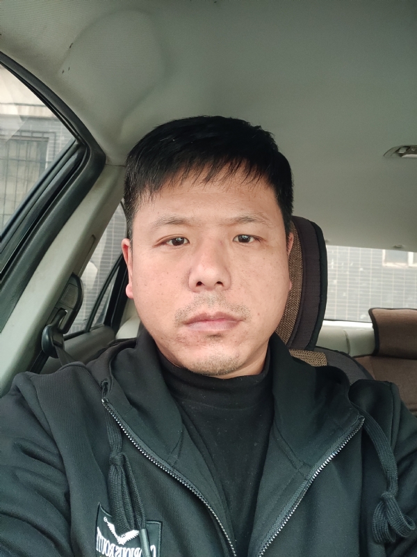 田立城的第一张照片--石家庄相亲服务中心