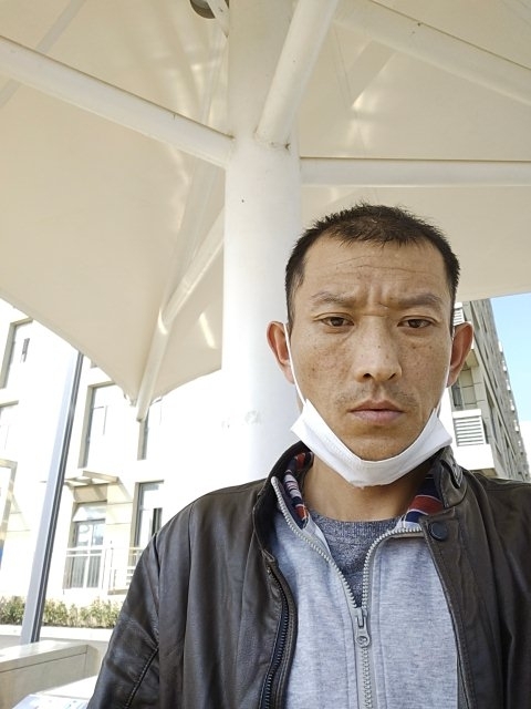 孤狼的第一张照片--石家庄相亲服务中心