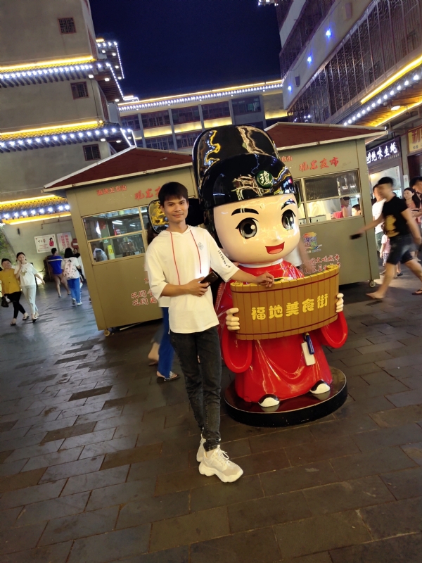 圆嘟嘟的瘦子的第一张照片--石家庄相亲服务中心