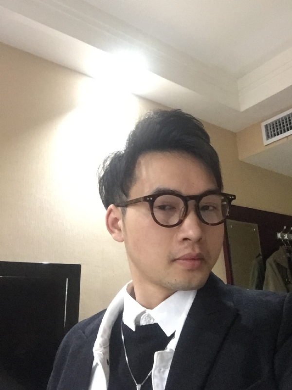 曾亮的第四张照片--石家庄相亲服务中心