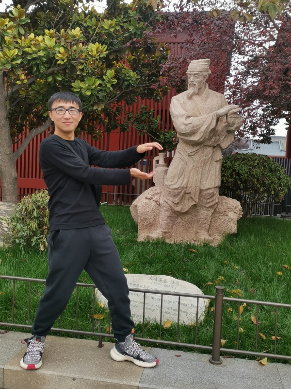 蜗牛壳的第一张照片--石家庄相亲服务中心