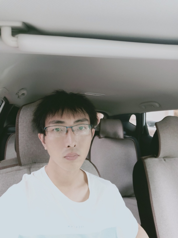 阳光大男孩的第一张照片--石家庄相亲服务中心