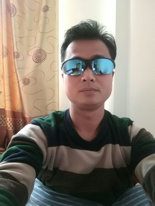 上岸天子的第二张照片--石家庄相亲服务中心