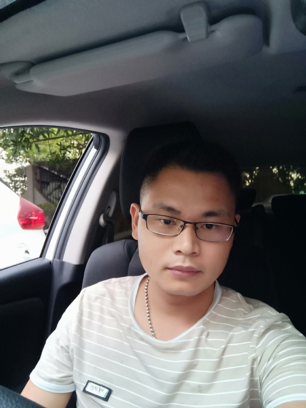 水明的第一张照片--石家庄相亲服务中心