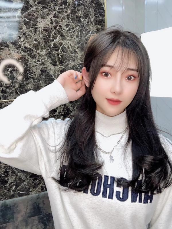 思思的第一张照片--石家庄相亲服务中心