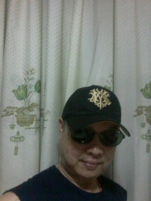 时尚厨男的第一张照片--石家庄相亲服务中心