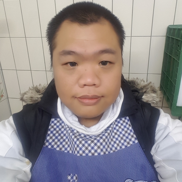 黑熊的第一张照片--石家庄相亲服务中心