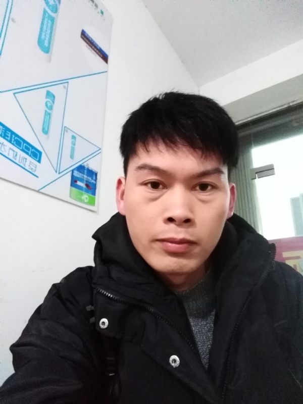 微笑的第一张照片--石家庄相亲服务中心